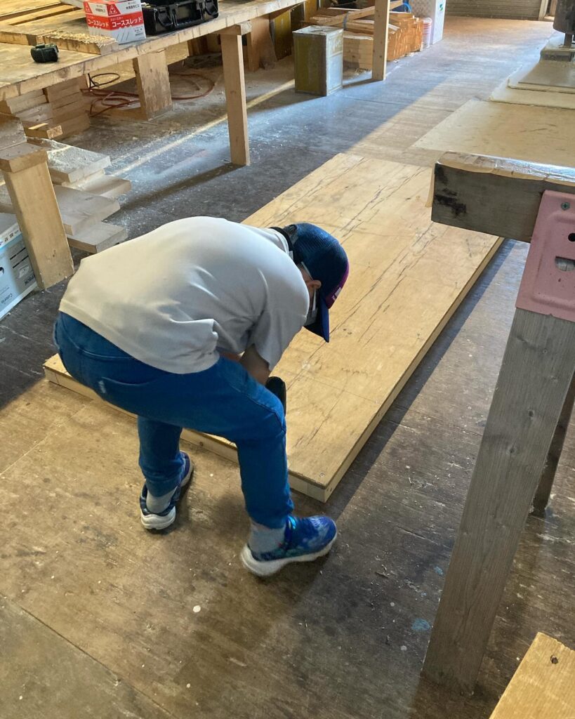 【プライベートワークショップIN作業場】床から施工、マンツーマンで指導する日曜日