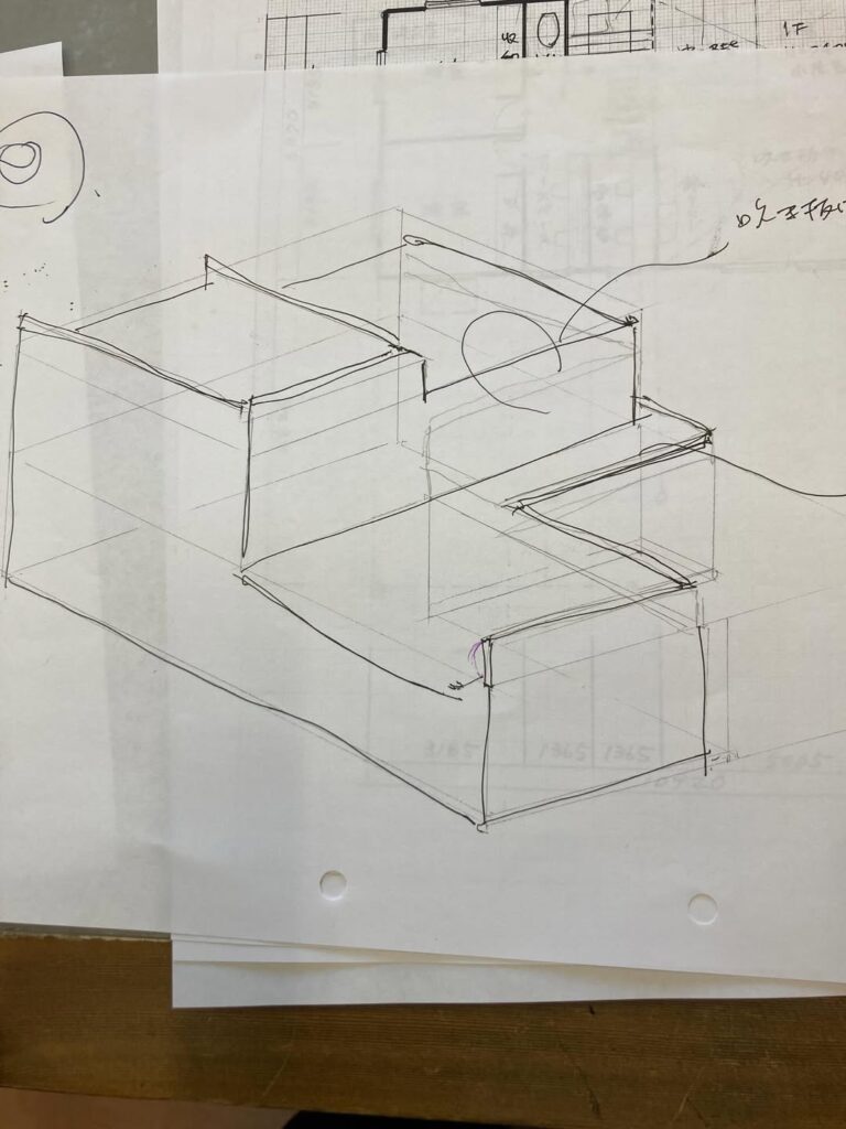今日も図面書き、手書きのアナログな私をお許しください