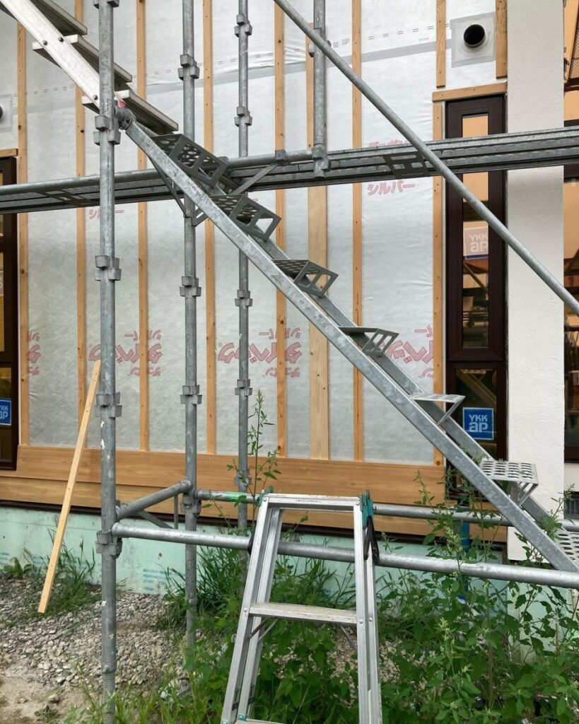 【幕別】サイディングを貼っています