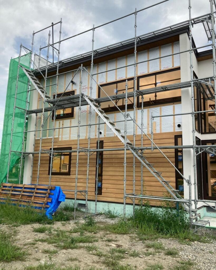 【幕別】サイディングを貼っています