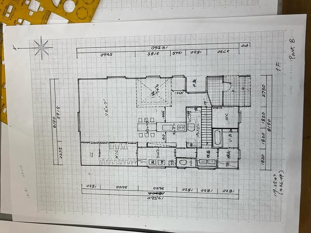 表現力も試されるアナログな図面描き
