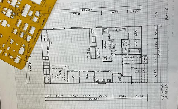 表現力も試されるアナログな図面描き