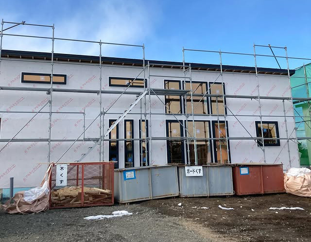 【清水町】精度の高い技術と仕上がりで外装完了間近。