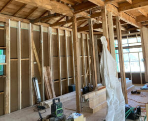 【帯広】古材を活かした吹き抜け作り完了