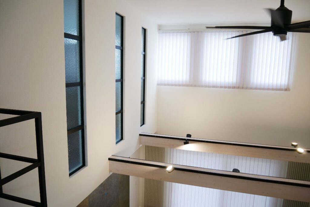 外観はアメリカン、室内はホテルライクなモダンデザインに 帯広市О邸