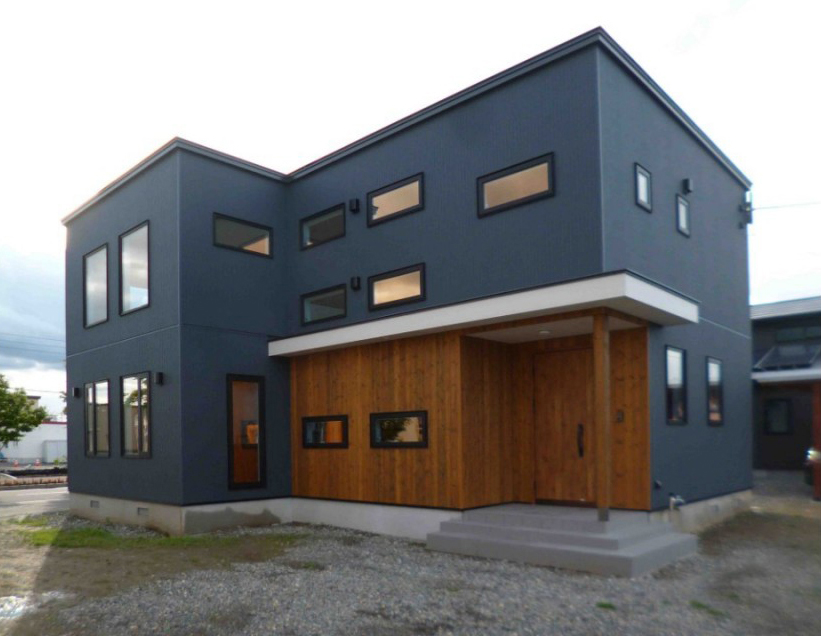 スキップフロアがあるちょっとモダンな家　幕別町U邸