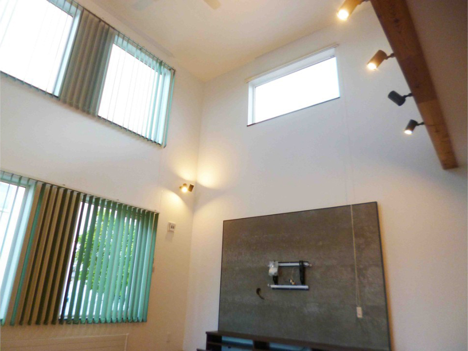 スキップフロアがあるちょっとモダンな家　幕別町U邸