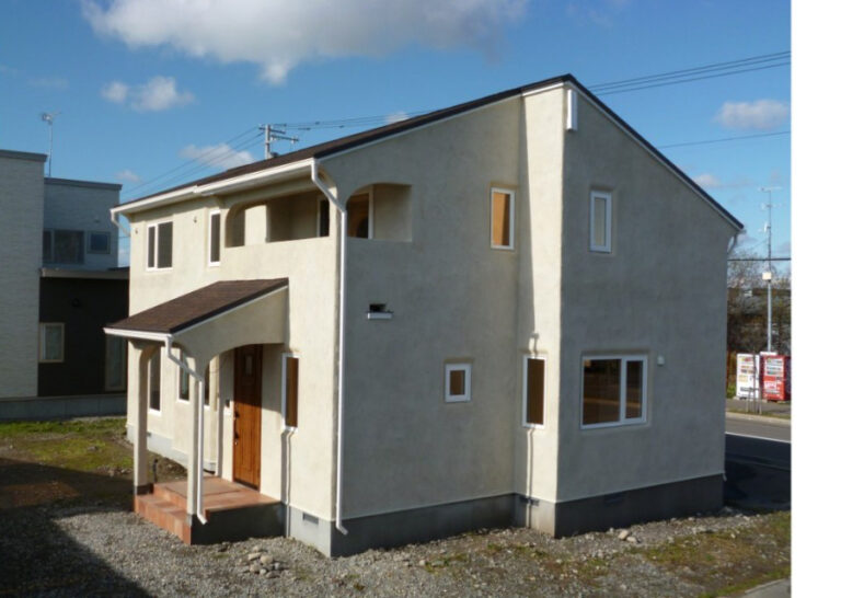 アンティークな建具が似合う家　幕別町C邸