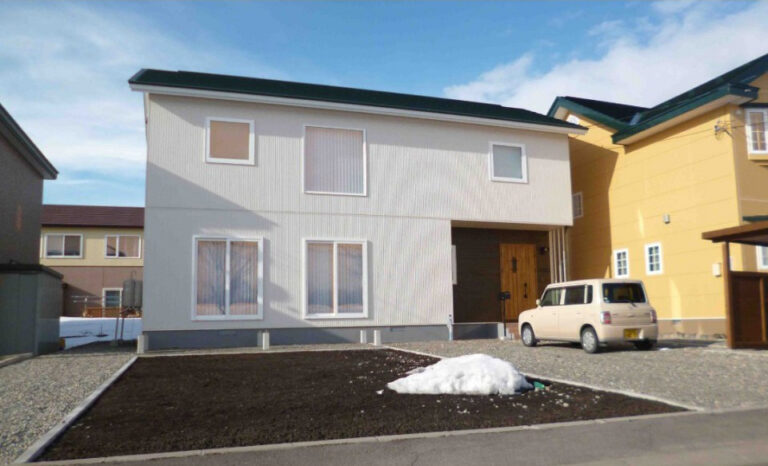 木と鉄を組み合わせたインダストリアルな仕上げ　帯広市Y邸