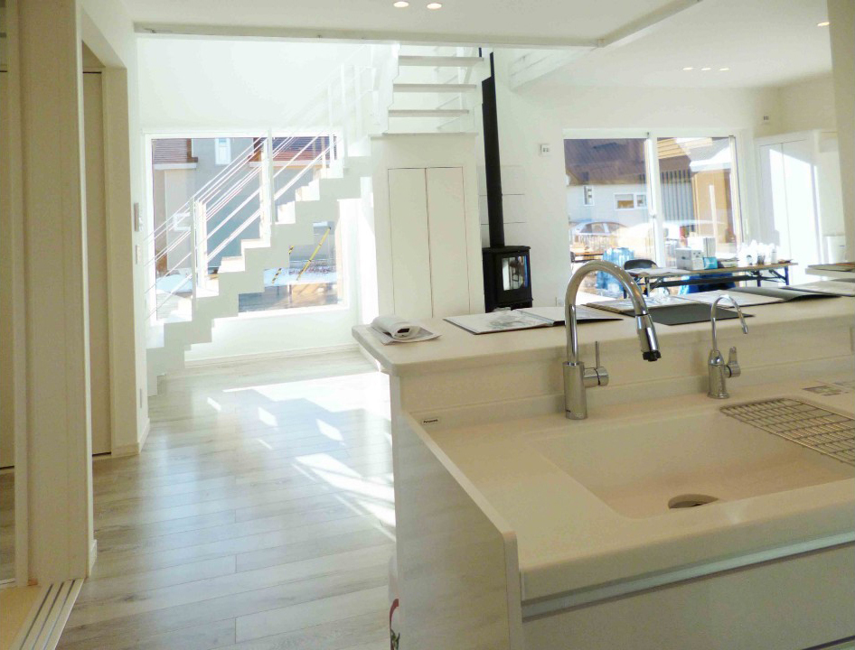 白と白の家 帯広市S邸