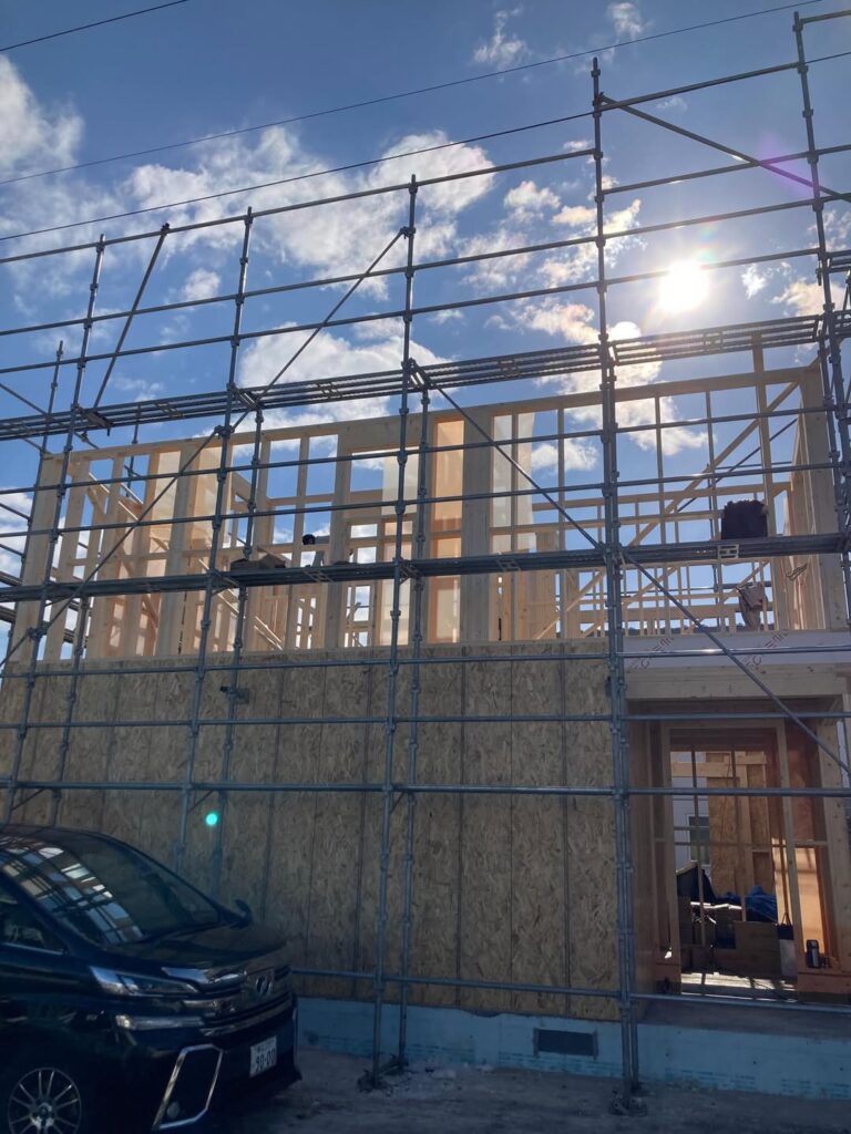 【帯広】2Fの壁おこし、安全第一で行きましょう